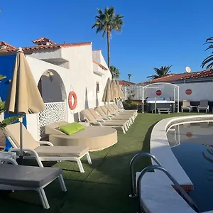 Rainbow Golf Bungalows, Gay Men-only 3*, Maspalomas (Gran Canaria) Spagna